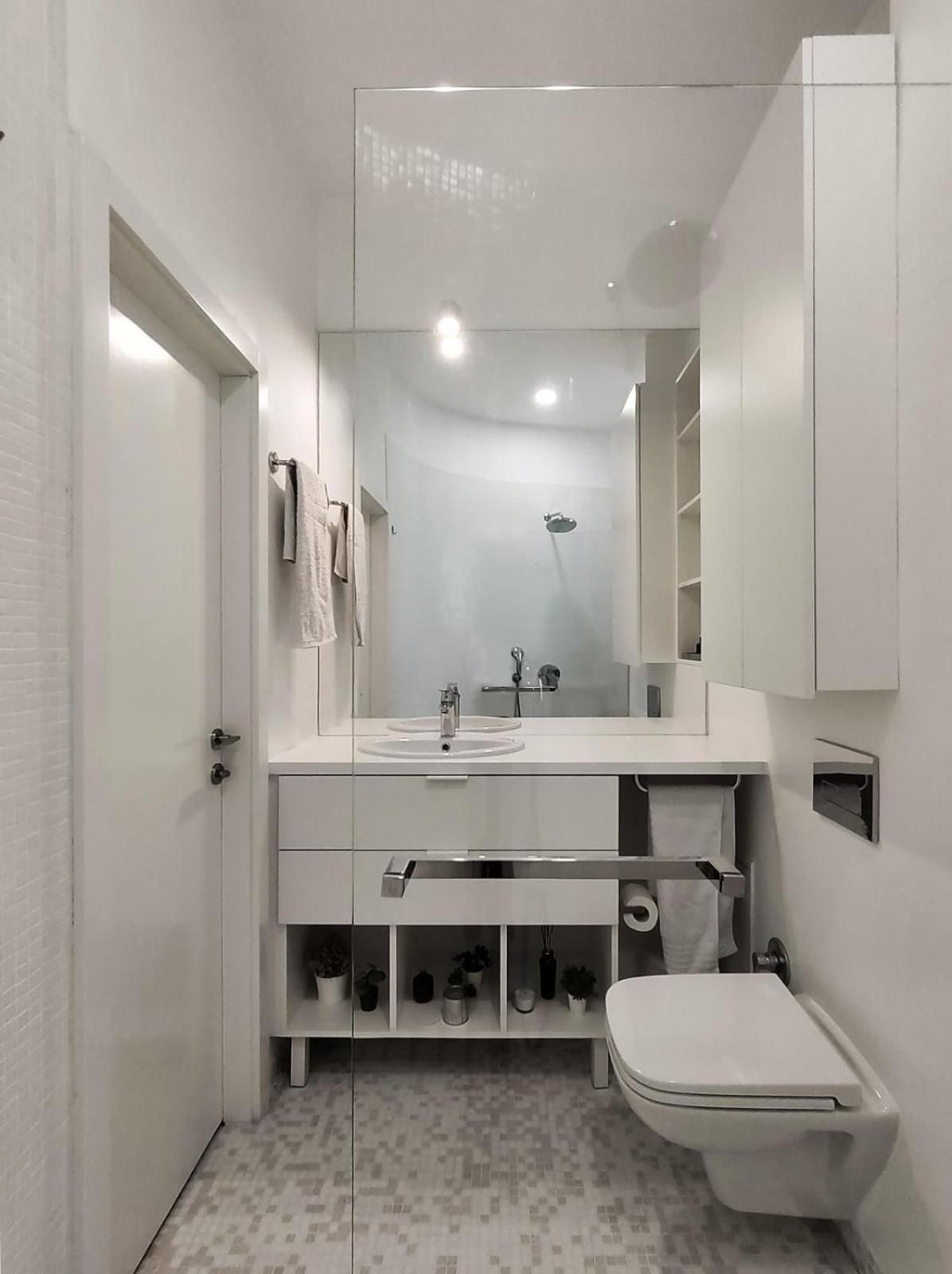 River's Apartment *