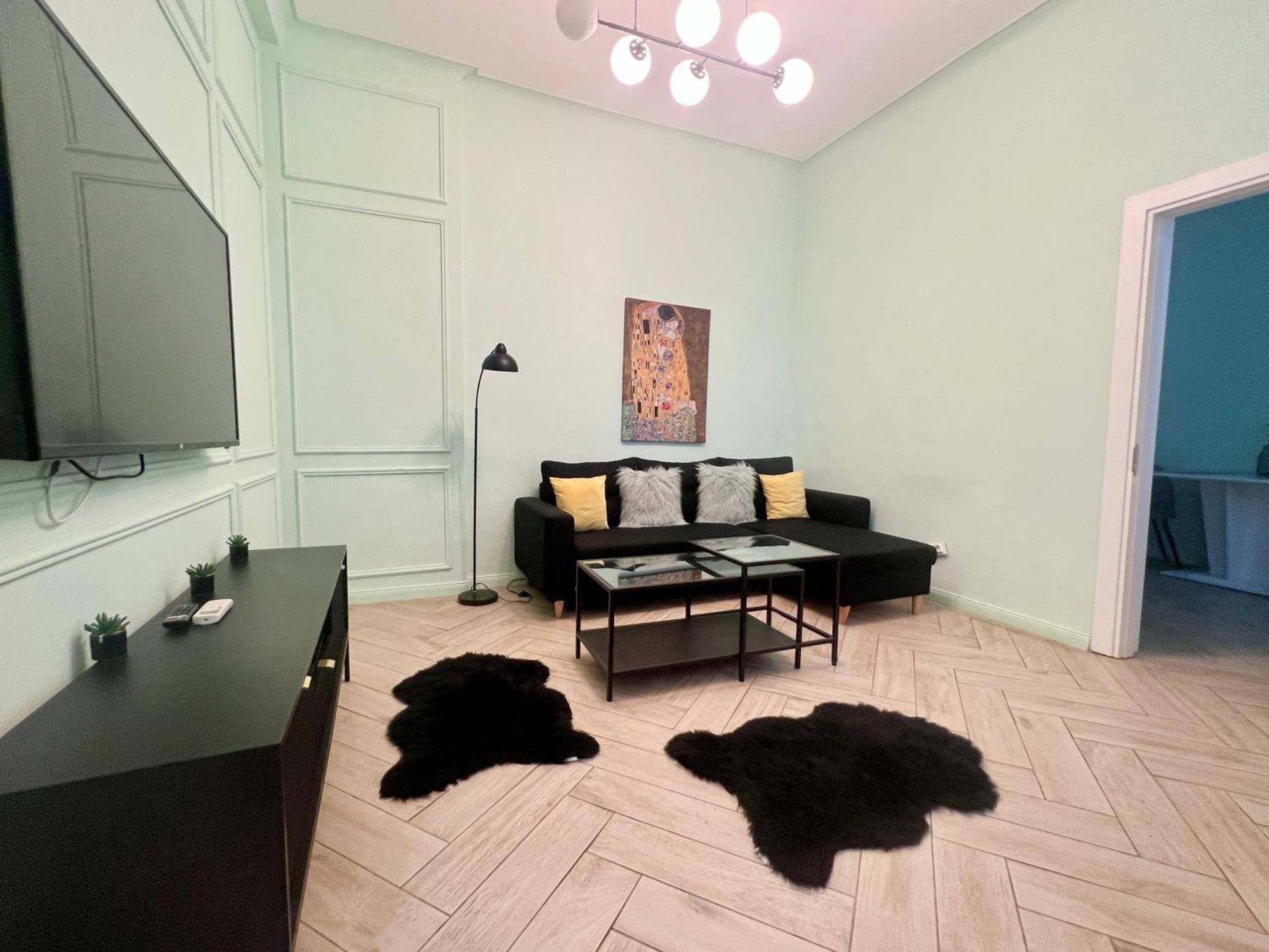 River's Apartment